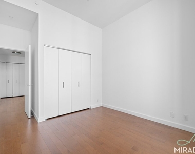 80 Dekalb Avenue - Photo Thumbnail 10
