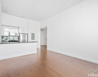 80 Dekalb Avenue - Photo Thumbnail 2