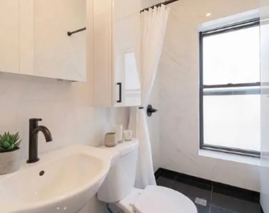 53 E 7th Street - Photo Thumbnail 6