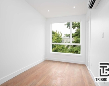 1493 Dekalb Avenue - Photo Thumbnail 3