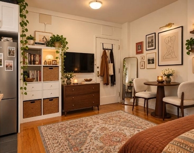 205 W 88th Street - Photo Thumbnail 1