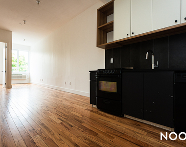 2102 Fulton St - Photo Thumbnail 5
