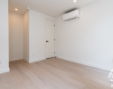 159 Havemeyer St - Photo Thumbnail 17
