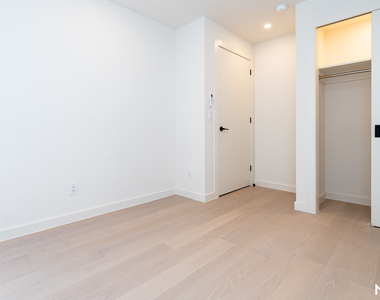 159 Havemeyer St - Photo Thumbnail 7
