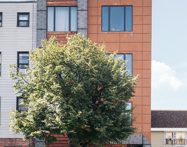 337 Melrose St - Photo Thumbnail 15