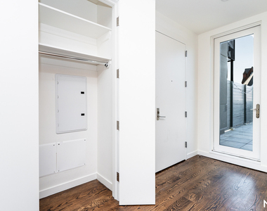 179 N 7th St - Photo Thumbnail 8