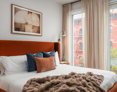 229 Wythe Ave - Photo Thumbnail 5