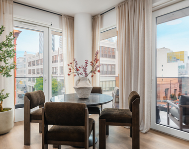 229 Wythe Ave - Photo Thumbnail 4