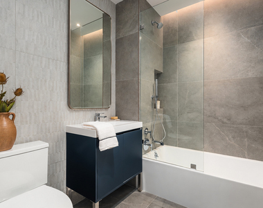 229 Wythe Ave - Photo Thumbnail 7