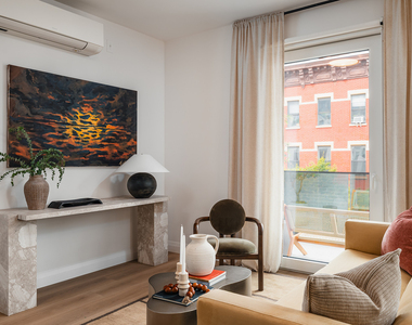 229 Wythe Ave - Photo Thumbnail 9