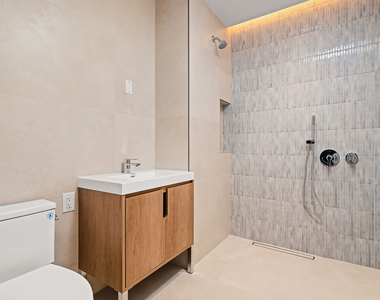 229 Wythe Ave - Photo Thumbnail 11