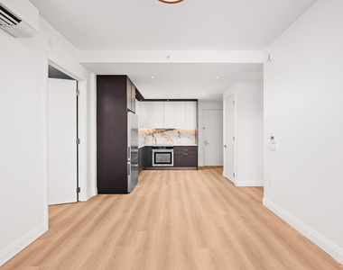 229 Wythe Ave - Photo Thumbnail 6
