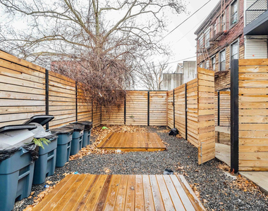 314 Evergreen Ave - Photo Thumbnail 10
