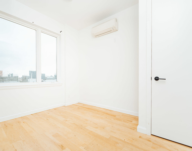 314 Evergreen Ave - Photo Thumbnail 4