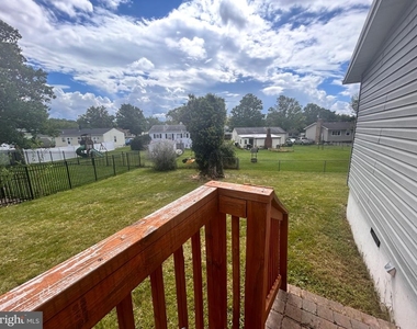 419 Shenandoah Place - Photo Thumbnail 2