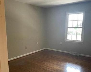 332 Parkway Street - Photo Thumbnail 11