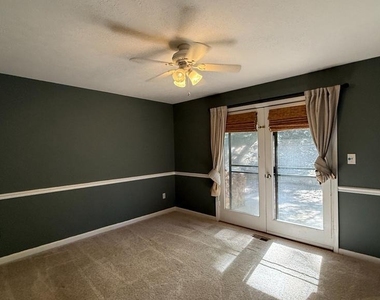 201 Lighthouse Cove - Photo Thumbnail 6