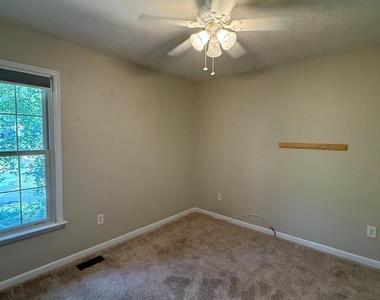 201 Lighthouse Cove - Photo Thumbnail 10
