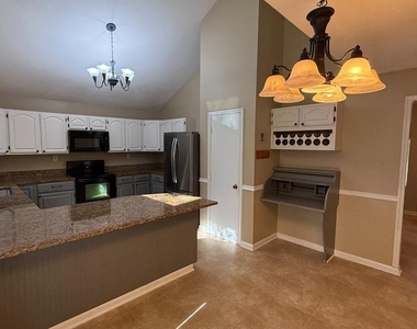 201 Lighthouse Cove - Photo Thumbnail 3