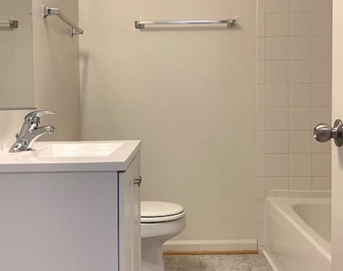 1807 Meadow Drive - Photo Thumbnail 10