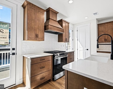 4814 Jackson Village Parkway - Photo Thumbnail 10