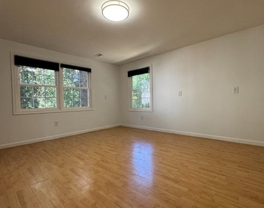 2510 Paxton Street - Photo Thumbnail 2
