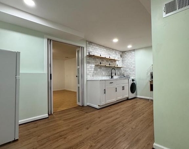 2510 Paxton Street - Photo Thumbnail 5