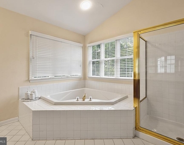 17968 Swans Creek Lane - Photo Thumbnail 38
