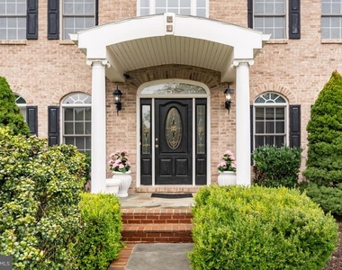 17968 Swans Creek Lane - Photo Thumbnail 4