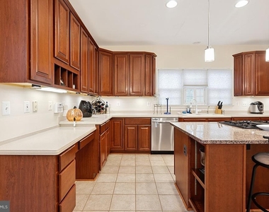 17968 Swans Creek Lane - Photo Thumbnail 17