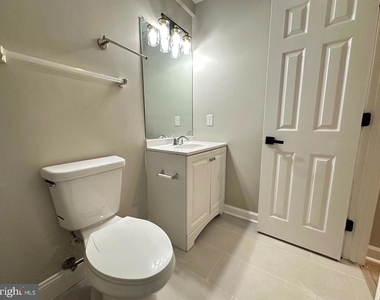 12103 Salemtown Drive - Photo Thumbnail 24