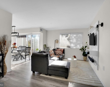 1600 Renate Drive - Photo Thumbnail 3
