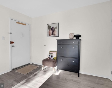 1600 Renate Drive - Photo Thumbnail 5