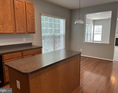 12540 Rickwood Court - Photo Thumbnail 13