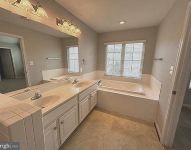 12540 Rickwood Court - Photo Thumbnail 26