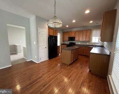 12540 Rickwood Court - Photo Thumbnail 10