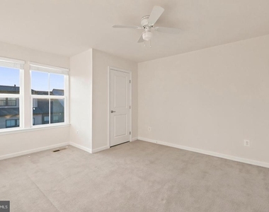 22311 Tees Terrace - Photo Thumbnail 49
