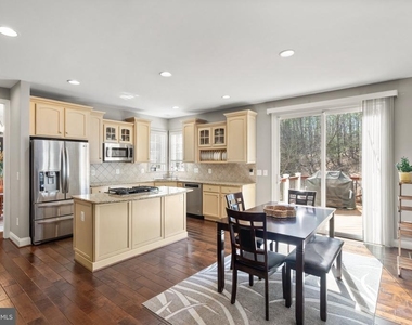 43941 Riverpoint Drive - Photo Thumbnail 21