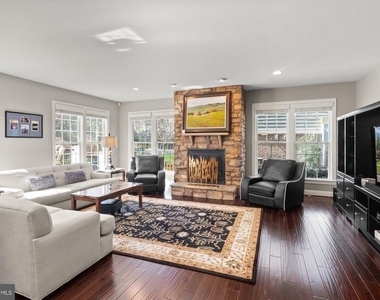 43941 Riverpoint Drive - Photo Thumbnail 25