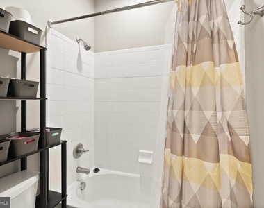 43941 Riverpoint Drive - Photo Thumbnail 55