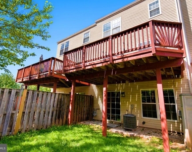 45501 Trail Run Terrace - Photo Thumbnail 30