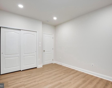 42936 Courtland Chase Square - Photo Thumbnail 47