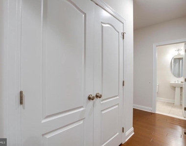 42936 Courtland Chase Square - Photo Thumbnail 30