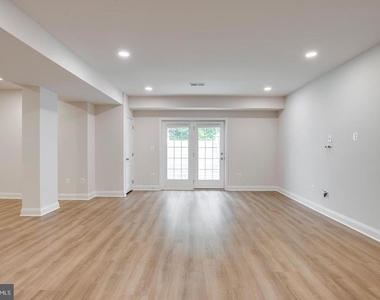 42936 Courtland Chase Square - Photo Thumbnail 58