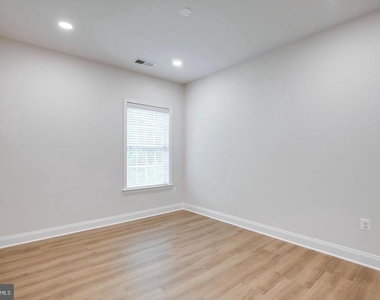 42936 Courtland Chase Square - Photo Thumbnail 46