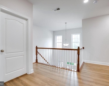 42936 Courtland Chase Square - Photo Thumbnail 33
