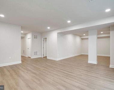 42936 Courtland Chase Square - Photo Thumbnail 61