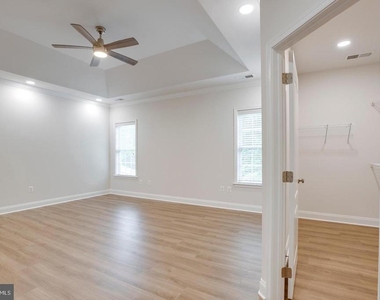 42936 Courtland Chase Square - Photo Thumbnail 48