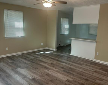 1005 Willow Street - Photo Thumbnail 5