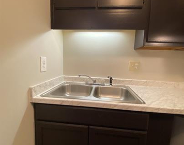 1775 Michelle Court - Photo Thumbnail 9